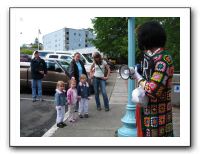 Locals watch Miss Richfield 1981